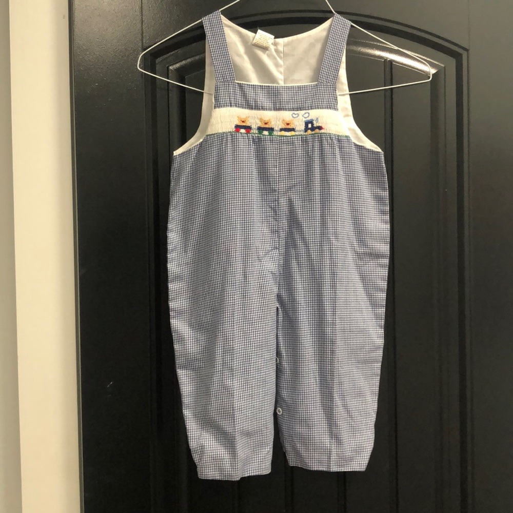 Kids 2T smocked romper with Bear train